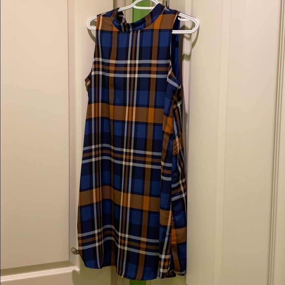Sleeveless checker print dress